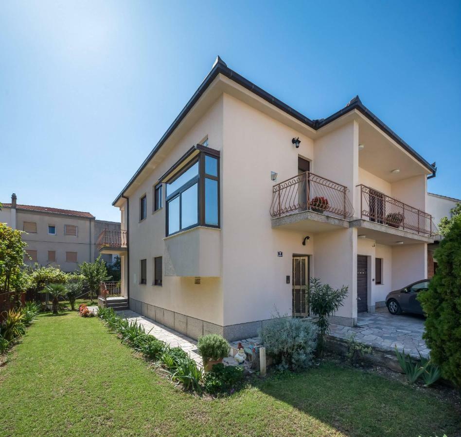 Apartment Novi Kaštela エクステリア 写真